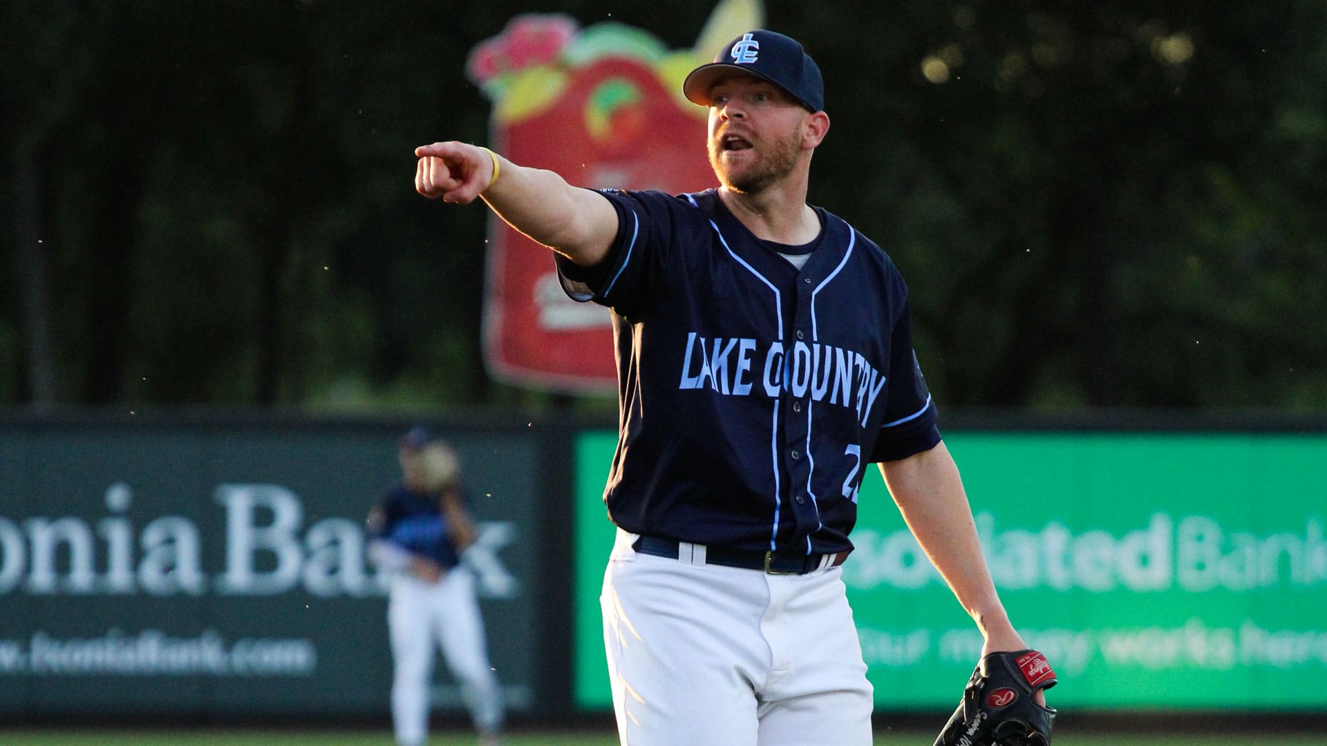 Bryan Bonnell dominated the Chicago Dogs in a 6-1 DockHounds win.